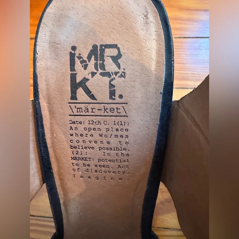 MRKT Womens Black & Cork Platform Sandals Size 9